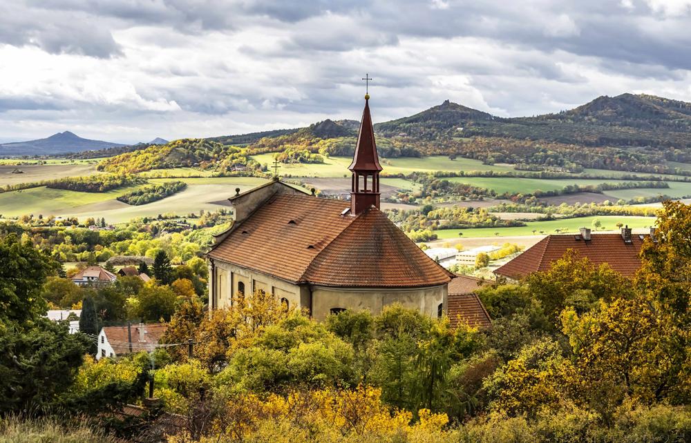 Kostel�k pod Hol�m vrchem v Sutomi - Kostel�k pod Hol�m vrchem v Sutomi
