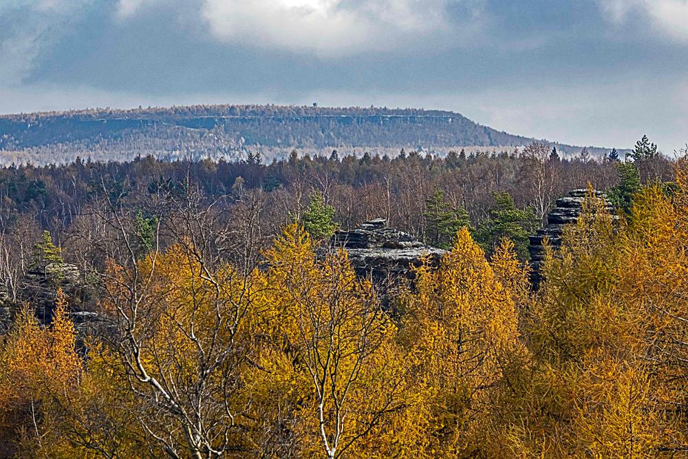 Dnsk Snnk - pohled z Tiskch stn