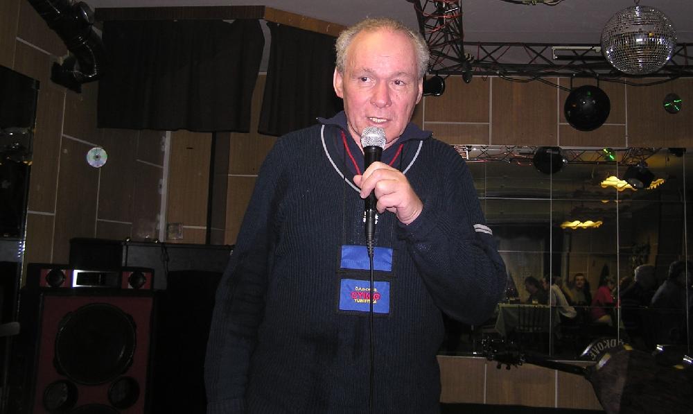 Ing. Jan Havelka v hotelu Moldavka pi ptenm veeru v noru 2004.