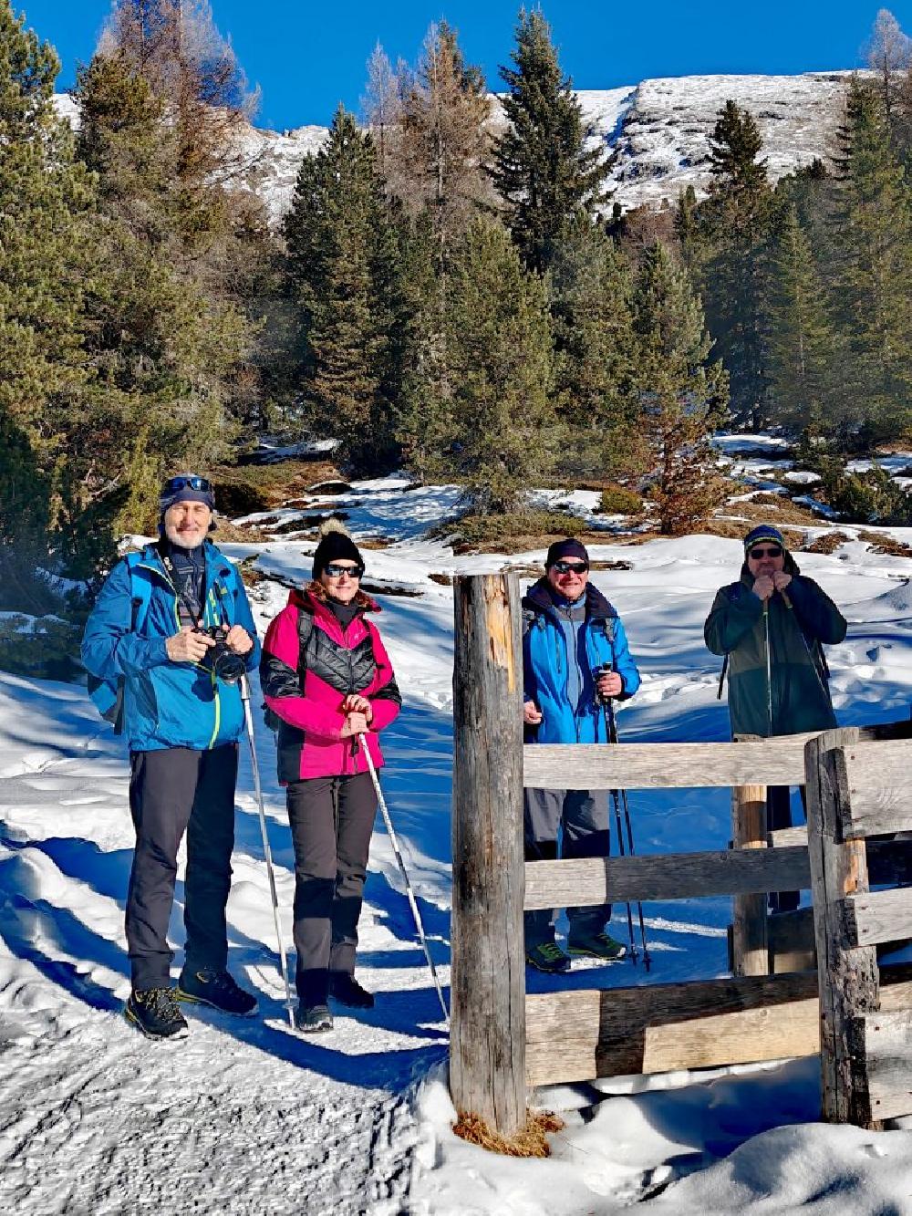 Pl�tzwiese - Zimn� horsk� turistika v Alp�ch - oblast italsk� Dolomity