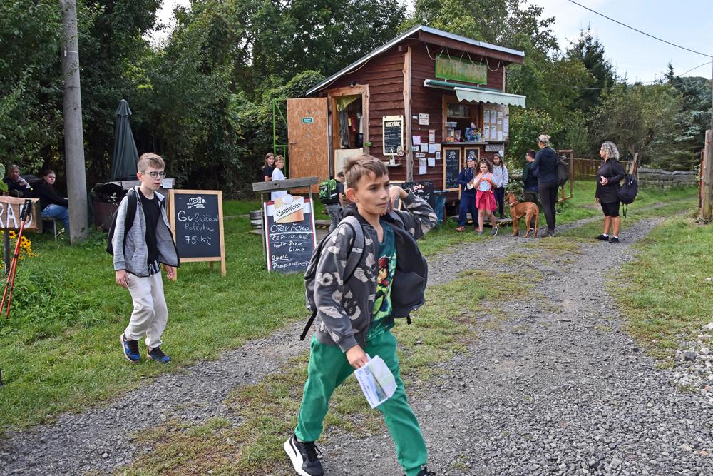 Kiosek Ostr� K�men v Bene�ov� nad Plou�nic�.