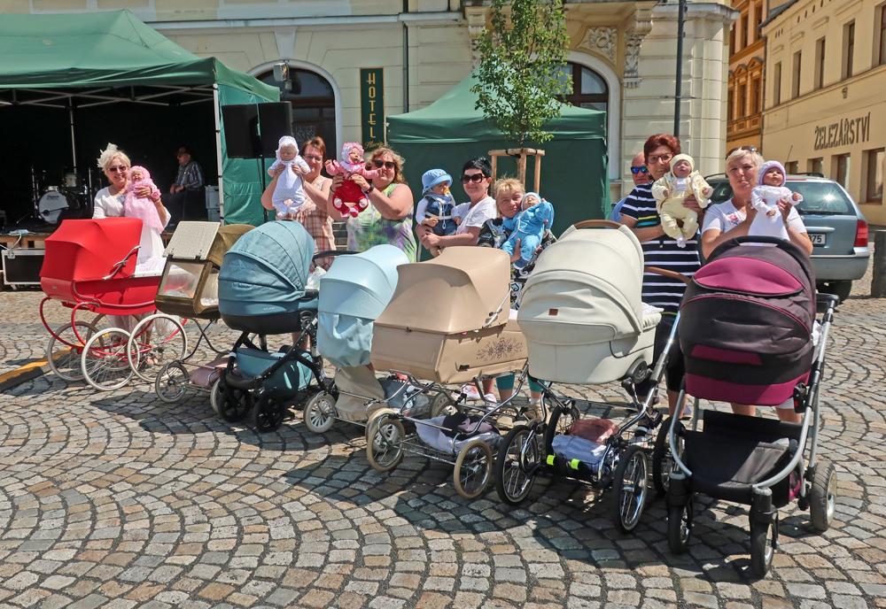 Ko��rky na turistick�m festivalu.