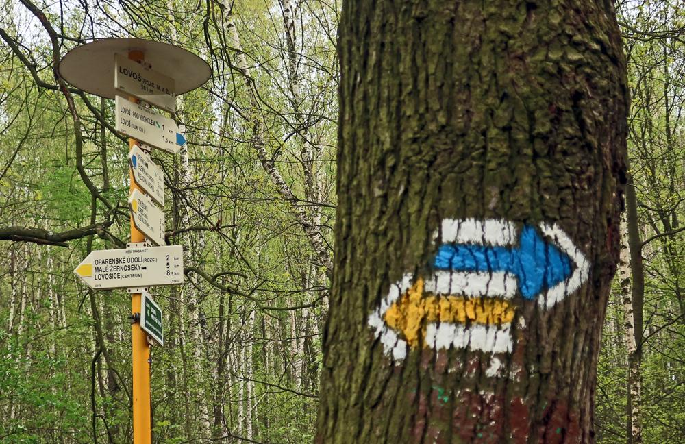 Turistick� rozvestn�k na Lovo�i.