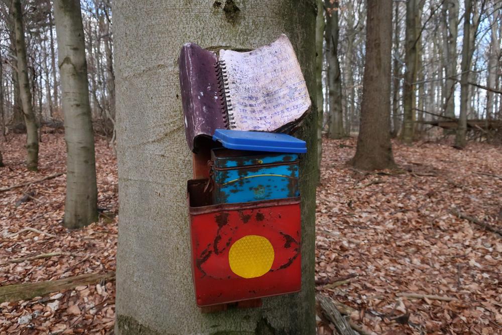 Vrcholov� kniha na Weberbergu.