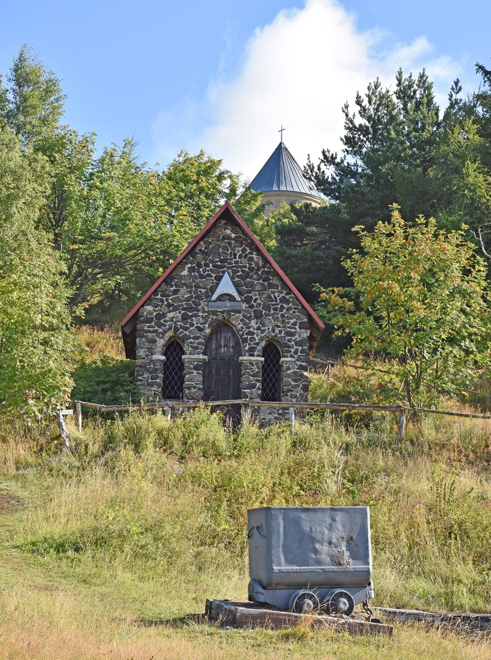 Kaple Nejsv�t�j��ho srdce Je��ova nad �tolou Zem� zasl�ben� (M�dn�k v Kru�n�ch hor�ch).