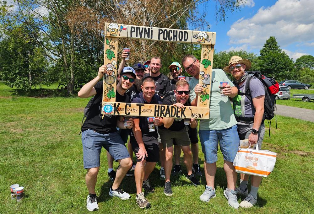 Pivn� pochod v Hr�dku nad Nisou