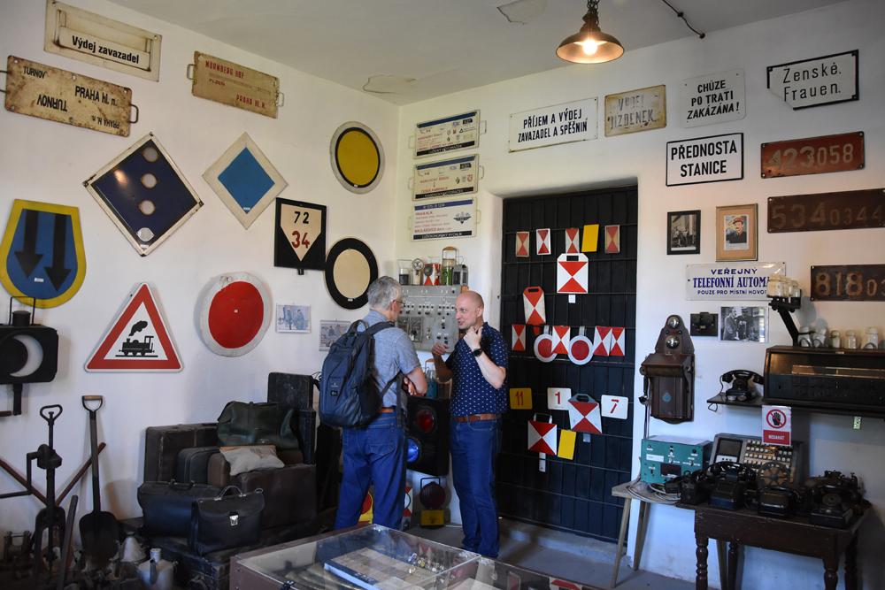 V budov� n�dra�� v Kamenick�m �enov� vznik� mal� �elezni�n� muzeum.