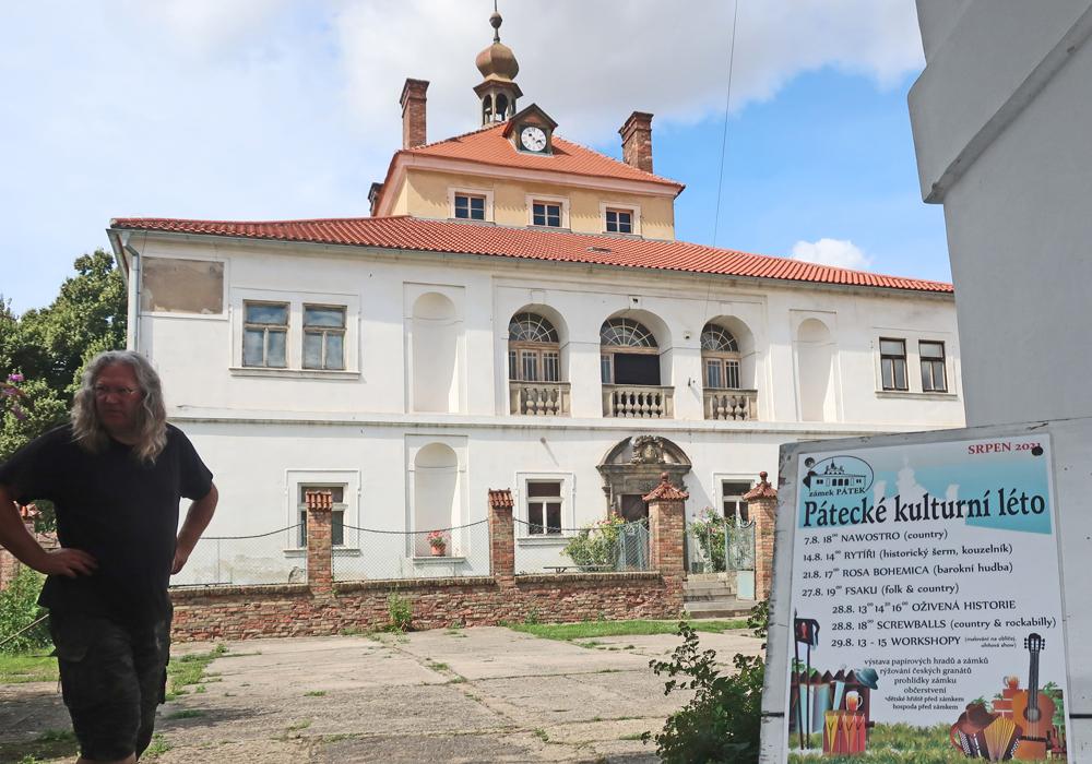 Z�mek P�tek v Doln�m Pooh�� - P�teck� kulturn� l�to