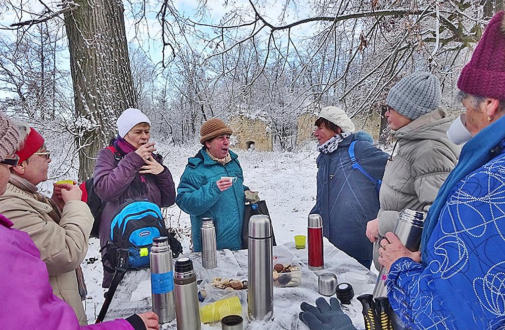 Kouzlo vnonho lesa - turistick setkn na hrad Pravda.