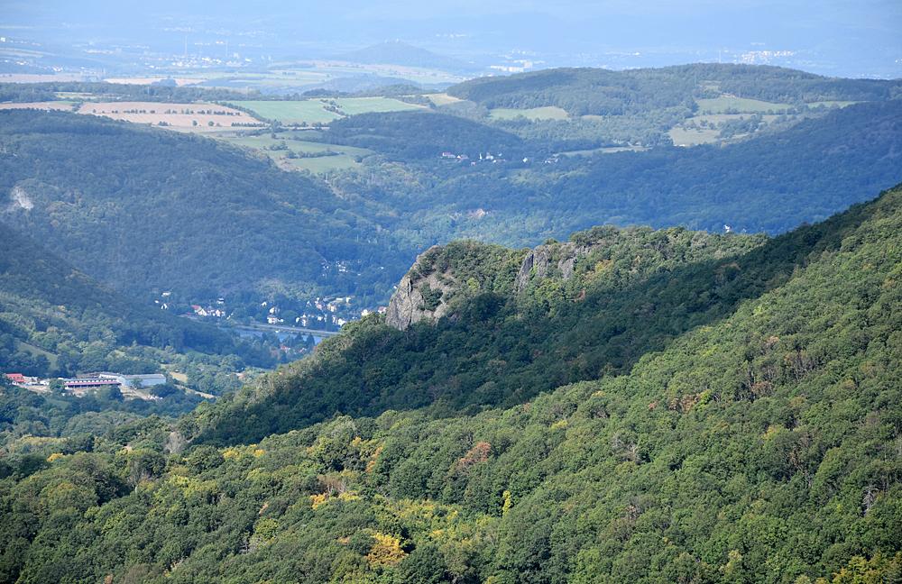 Krkav�� sk�la v �esk�m st�edoho��.