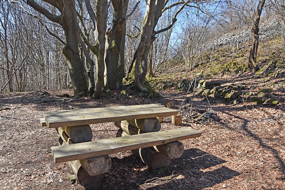 Posezen� na �pi��ku v Kru�n�ch hor�ch.