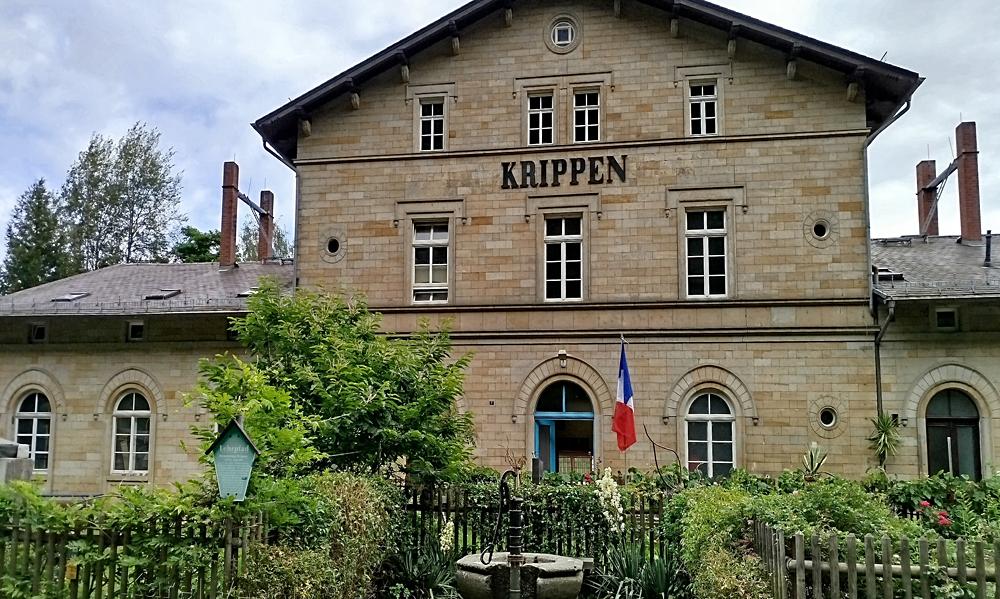 Stanice Krippen v Sask�m �v�carsku.